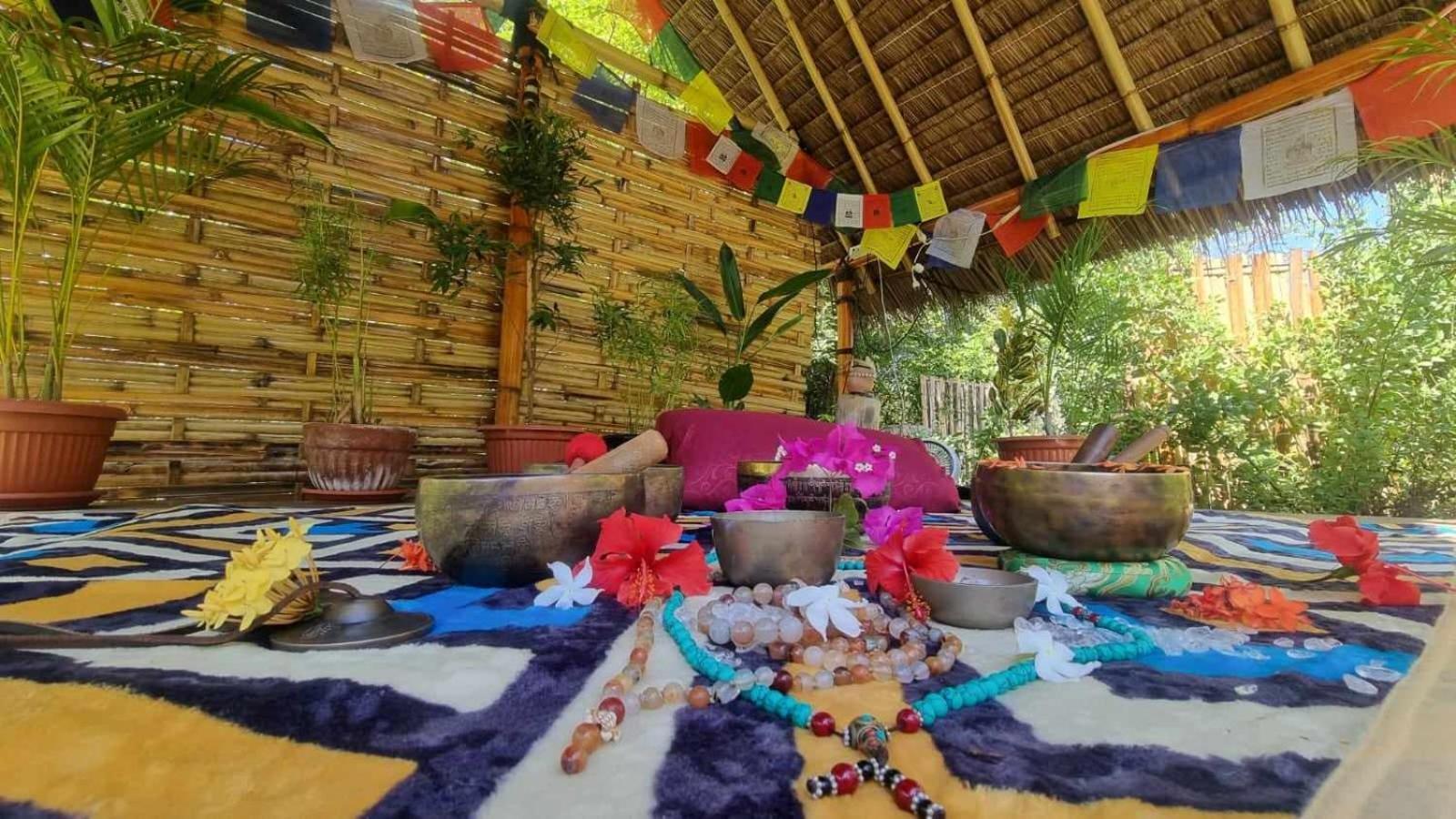 Uncle Hippie'S Dream Hostel Gili Meno Exterior photo