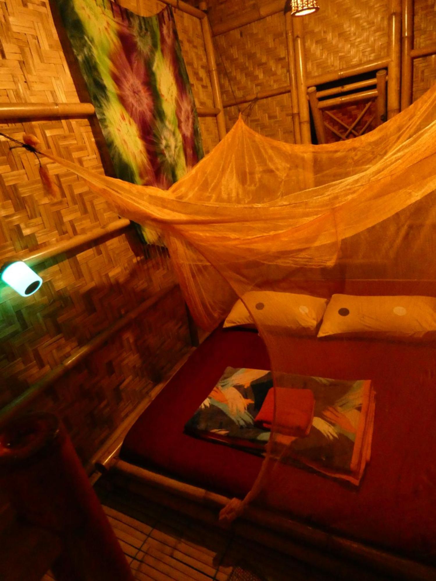 Uncle Hippie'S Dream Hostel Gili Meno Exterior photo