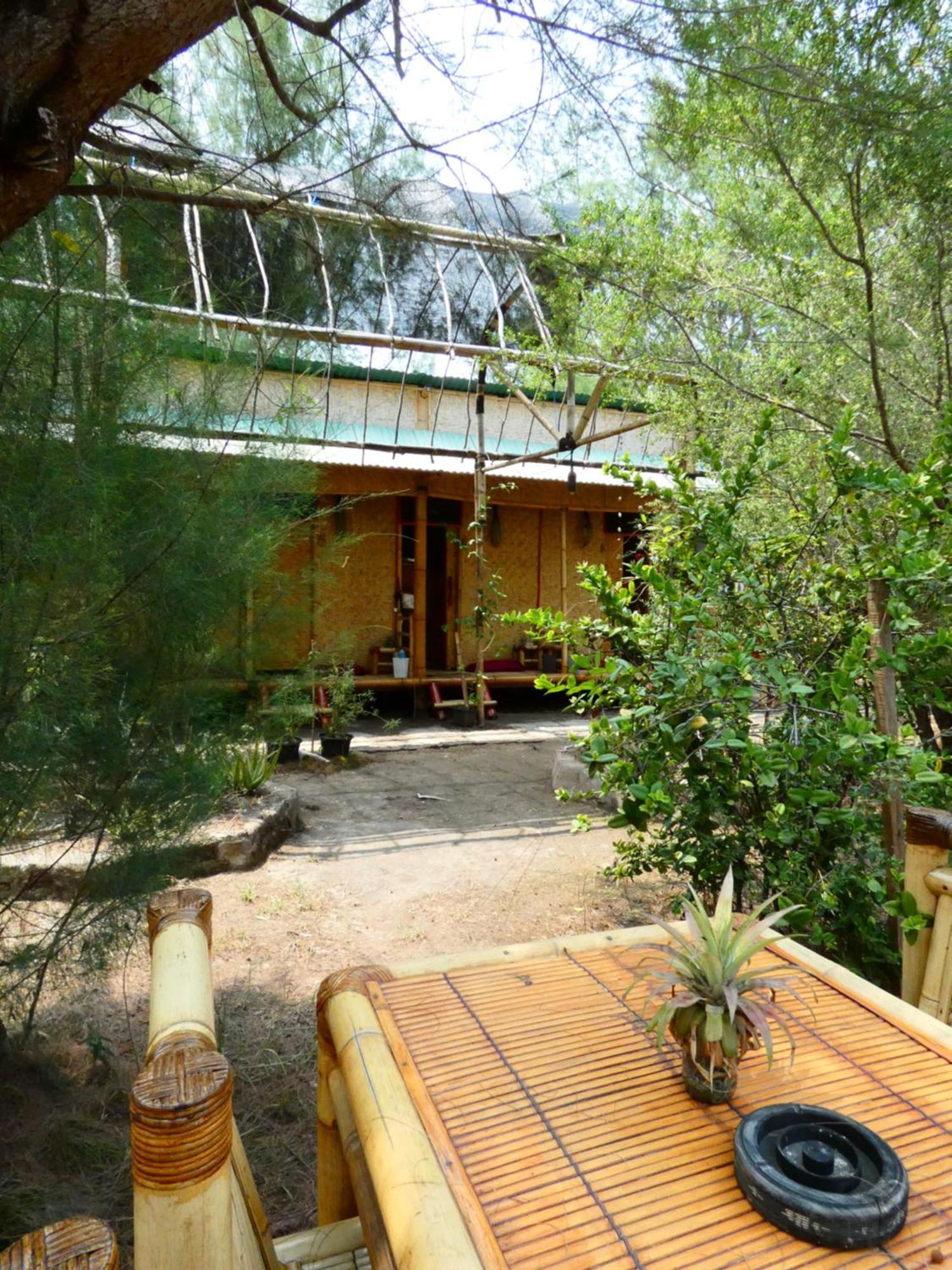 Uncle Hippie'S Dream Hostel Gili Meno Exterior photo
