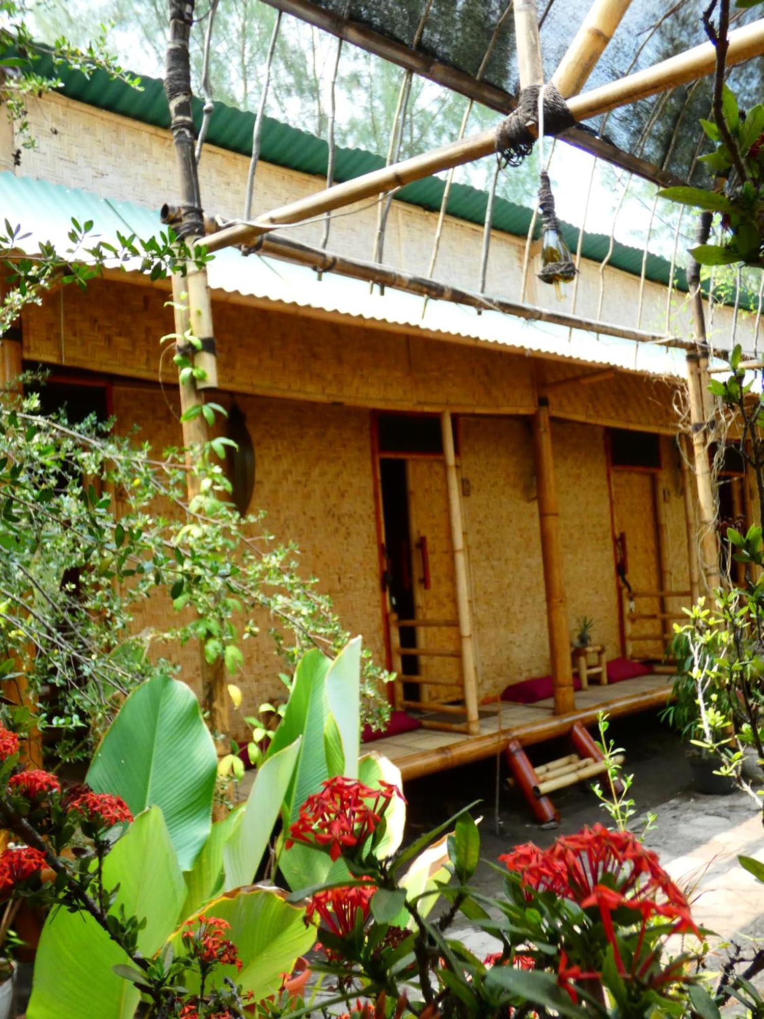 Uncle Hippie'S Dream Hostel Gili Meno Exterior photo